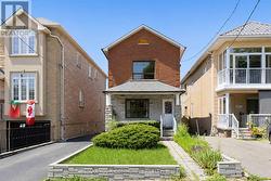 32 KIRKNEWTON ROAD Toronto, ON M6E 3Y1