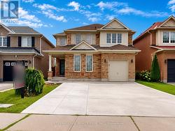 62 WILLIAMSON DRIVE Brampton, ON L7A 3M1