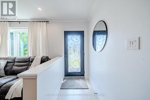 60 Dorking Crescent, Toronto, ON - Indoor Photo Showing Other Room