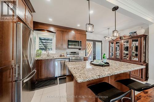 60 Dorking Crescent, Toronto, ON - Indoor Photo Showing Kitchen With Upgraded Kitchen