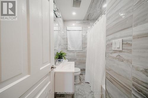60 Dorking Crescent, Toronto, ON - Indoor Photo Showing Bathroom