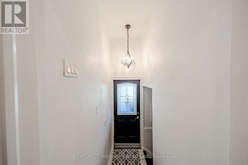 60 Dorking Crescent, Toronto, ON - Indoor Photo Showing Other Room