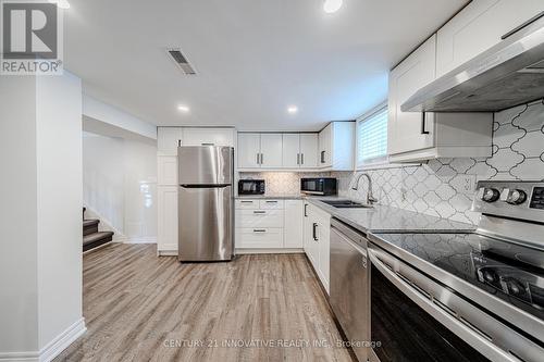 60 Dorking Crescent, Toronto, ON - Indoor Photo Showing Kitchen
