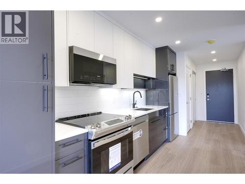 1380 Pridham Avenue Unit# 310  Kelowna, BC V1Y 6B5