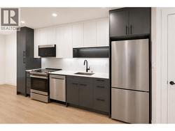 1380 Pridham Avenue Unit# 310 Kelowna, BC V1Y 6B5