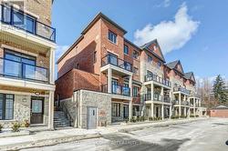 21 - 196 PINE GROVE ROAD W Vaughan, ON L4L 2H2