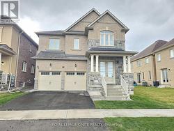 48 DUXBURY ROAD Brampton, ON L6R 4E3