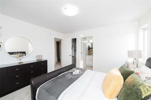 109 Ken Oblik Drive, Winnipeg, MB - Indoor Photo Showing Bedroom