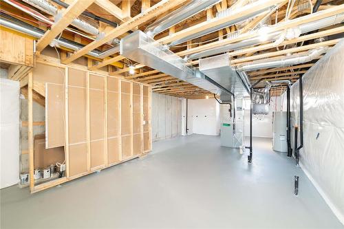 109 Ken Oblik Drive, Winnipeg, MB - Indoor Photo Showing Basement