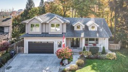 15 Sulkara Court  Toronto, ON M4A 2G8
