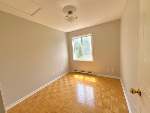 Chambre à coucher - 1618 Rue Notre-Dame-De-Fatima, Laval (Duvernay), QC - Indoor Photo Showing Other Room