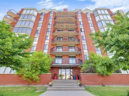 703-240 Boul. Maisonneuve  Gatineau (Hull), QC J8X 3N7