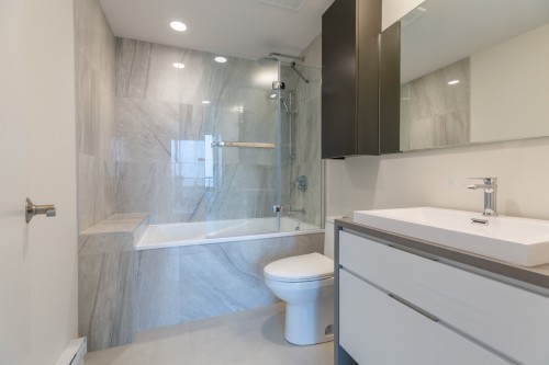 Salle de bains attenante à la CCP - 3203-1288 Rue St-Antoine O., Montréal (Ville-Marie), QC - Indoor Photo Showing Bathroom