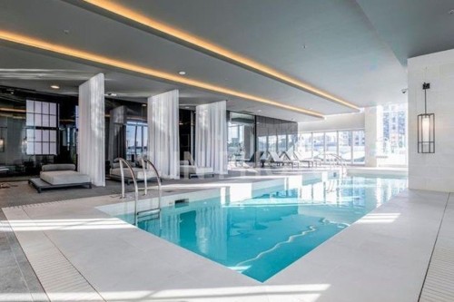 Piscine - 3203-1288 Rue St-Antoine O., Montréal (Ville-Marie), QC - Indoor Photo Showing Other Room With In Ground Pool