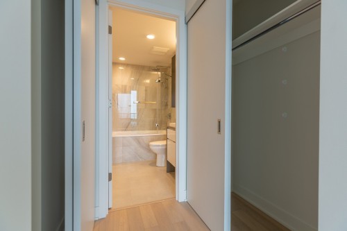 Penderie (Walk-in) - 3203-1288 Rue St-Antoine O., Montréal (Ville-Marie), QC - Indoor Photo Showing Bathroom