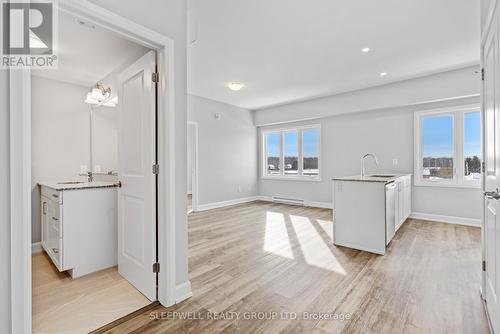 305 - 979 NORTH RUSSELL ROAD , Russell, Ontario K4R 0L9 4