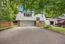18 QUEEN STREET W Norwich (Otterville), ON N0J 1R0