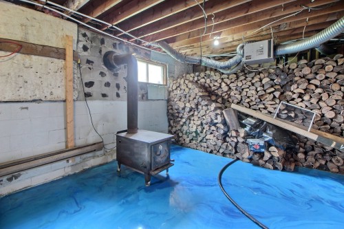 Atelier - 101 Route De L'Hydro, Saint-Marc-De-Figuery, QC - Indoor Photo Showing Basement