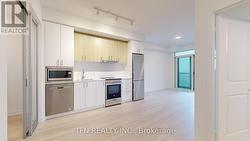 2104 - 30 UPPER MALL WAY Vaughan, ON L4J 0L7