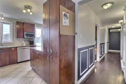 Vue d'ensemble - 720 Route Du Lac O., Alma, QC - Indoor Photo Showing Kitchen
