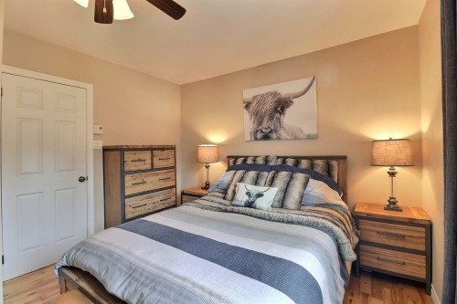Chambre à coucher principale - 720 Route Du Lac O., Alma, QC - Indoor Photo Showing Bedroom