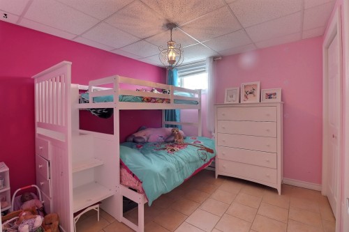 Chambre à coucher - 720 Route Du Lac O., Alma, QC - Indoor Photo Showing Bedroom