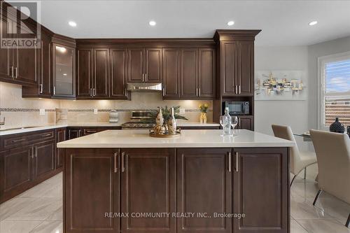 461 Rougewalk Drive, Pickering, ON - Indoor Photo Showing Kitchen With Upgraded Kitchen
