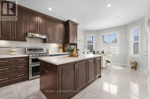 461 Rougewalk Drive, Pickering, ON - Indoor Photo Showing Kitchen With Upgraded Kitchen