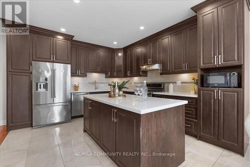 461 Rougewalk Drive, Pickering, ON - Indoor Photo Showing Kitchen