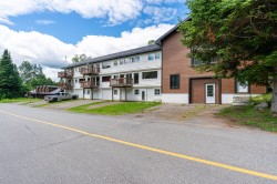 1273 Ch. du Mont-Loup-Garou Sainte-Adèle, QC J8B 3C7