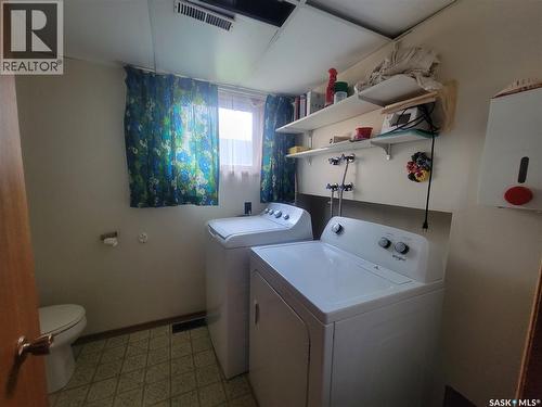 509 3Rd Street E, Wilkie, SK - Indoor Photo Showing Laundry Room