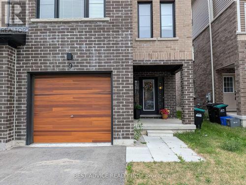 9 Pumpkin Corner Crescent, Barrie, ON - Outdoor