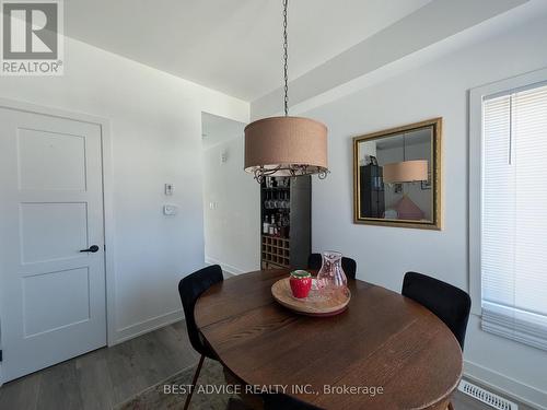9 Pumpkin Corner Crescent, Barrie, ON - Indoor Photo Showing Dining Room
