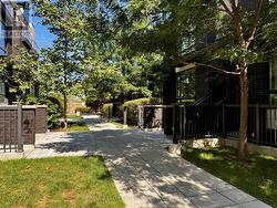 62 - 28 FIELDWAY ROAD Toronto, ON M8Z 0E3