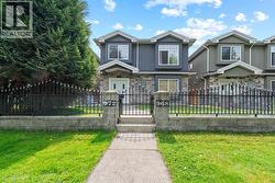 968 E 31ST AVENUE  Vancouver, BC V5V 2X4