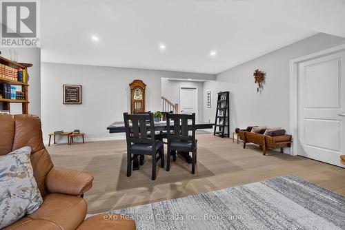 21 Evylean Court, St. Thomas, ON - Indoor Photo Showing Living Room