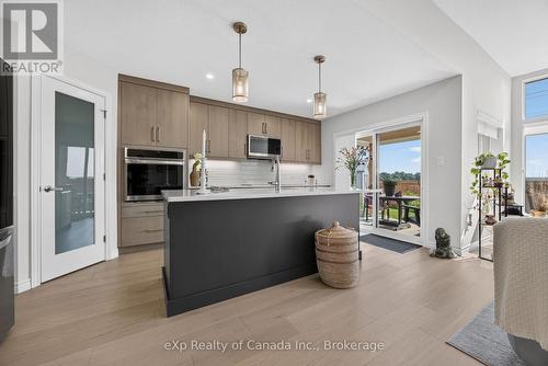 21 Evylean Court, St. Thomas, ON - Indoor Photo Showing Kitchen