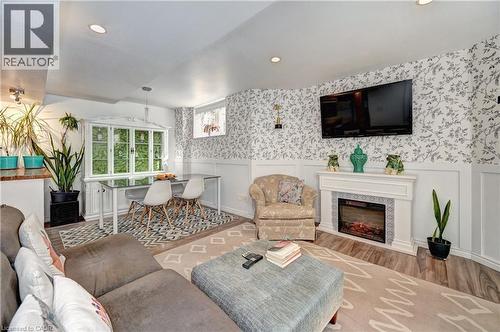 222 Baldwin Drive, Cambridge, ON - Indoor Photo Showing Living Room With Fireplace
