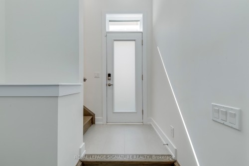 21 Kohn Lane, Markham, ON - Indoor Photo Showing Other Room