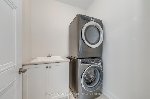21 Kohn Lane, Markham, ON - Indoor Photo Showing Laundry Room