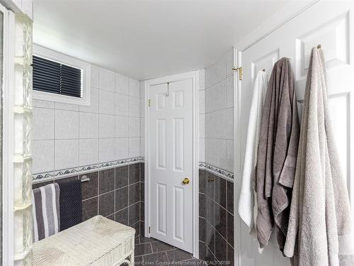976 Watson, Windsor, ON - Indoor