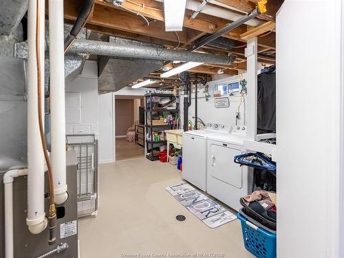 976 Watson, Windsor, ON - Indoor Photo Showing Laundry Room