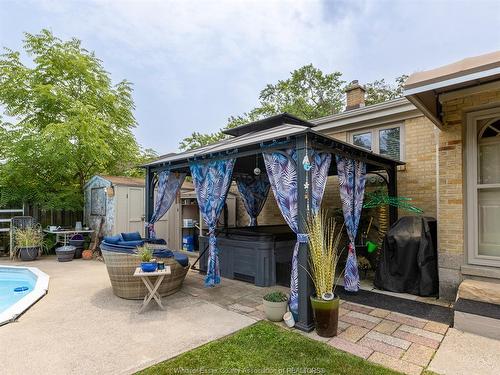 976 Watson, Windsor, ON - Outdoor With In Ground Pool