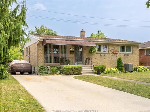 976 Watson, Windsor, ON - Outdoor