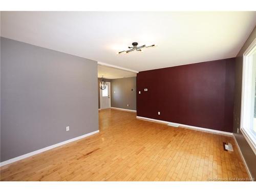 43 Broadview Ave, Fredericton, NB 