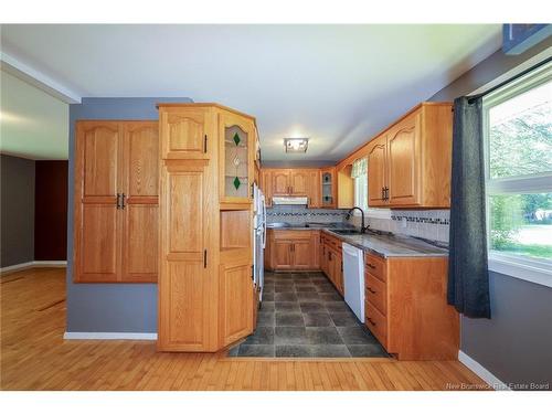 43 Broadview Ave, Fredericton, NB 