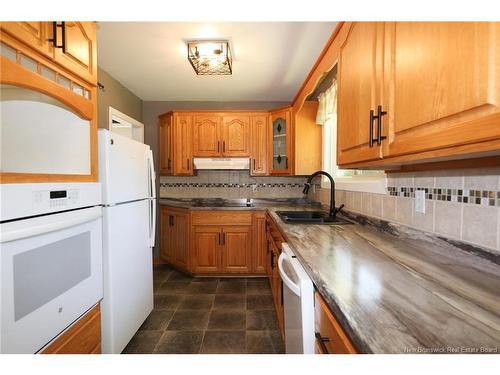 43 Broadview Ave, Fredericton, NB 