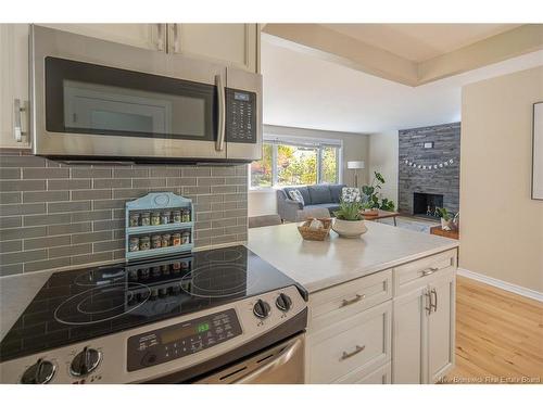 15 Lorne St, Fredericton, NB 