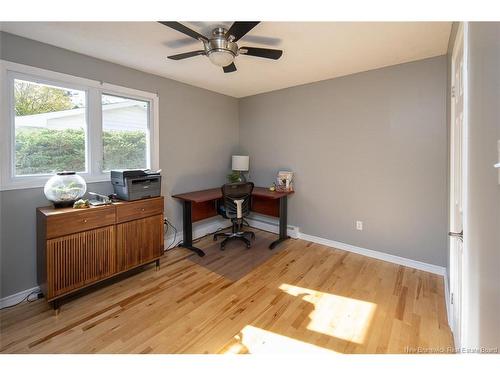 15 Lorne St, Fredericton, NB 