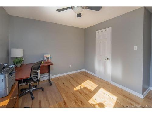 15 Lorne St, Fredericton, NB 